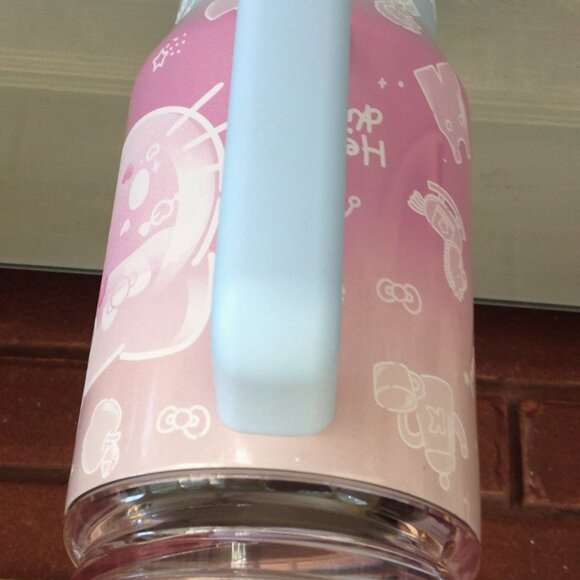 Igloo Hello Kitty 50th Anniversary 32 Oz Anniversary Edition - Picture 5 of 8